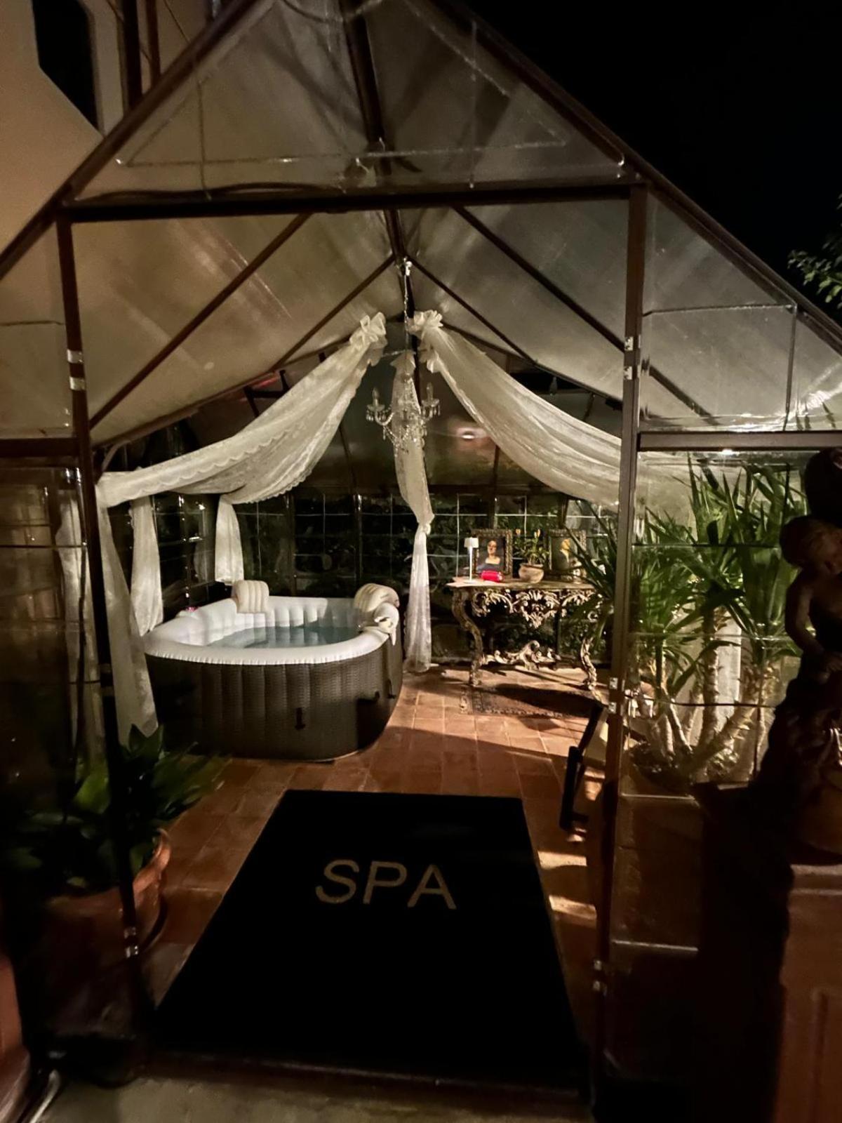 Borgo Di Beppe E Gloria Suite San Giovanni Valdarno Bagian luar foto